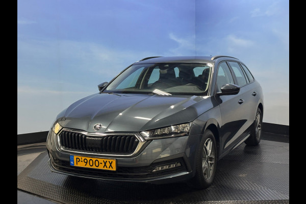 Škoda Octavia Combi 1.0 e-TSI Business Edition Automaat | Clima | Cruise | PDC | Trekhaak