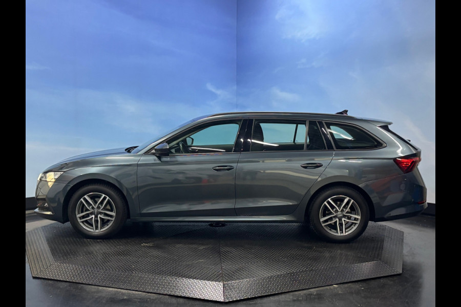 Škoda Octavia Combi 1.0 e-TSI Business Edition Automaat | Clima | Cruise | PDC | Trekhaak