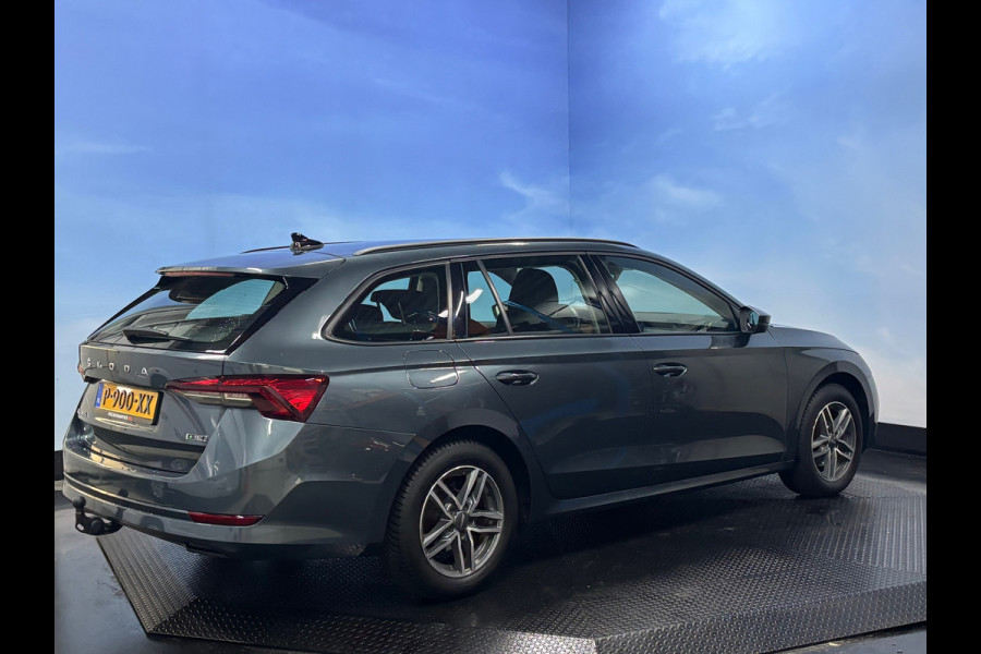 Škoda Octavia Combi 1.0 e-TSI Business Edition Automaat | Clima | Cruise | PDC | Trekhaak