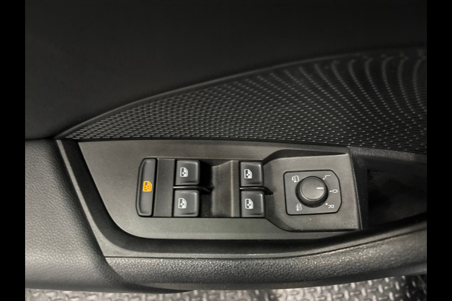 Škoda Octavia Combi 1.0 e-TSI Business Edition Automaat | Clima | Cruise | PDC | Trekhaak