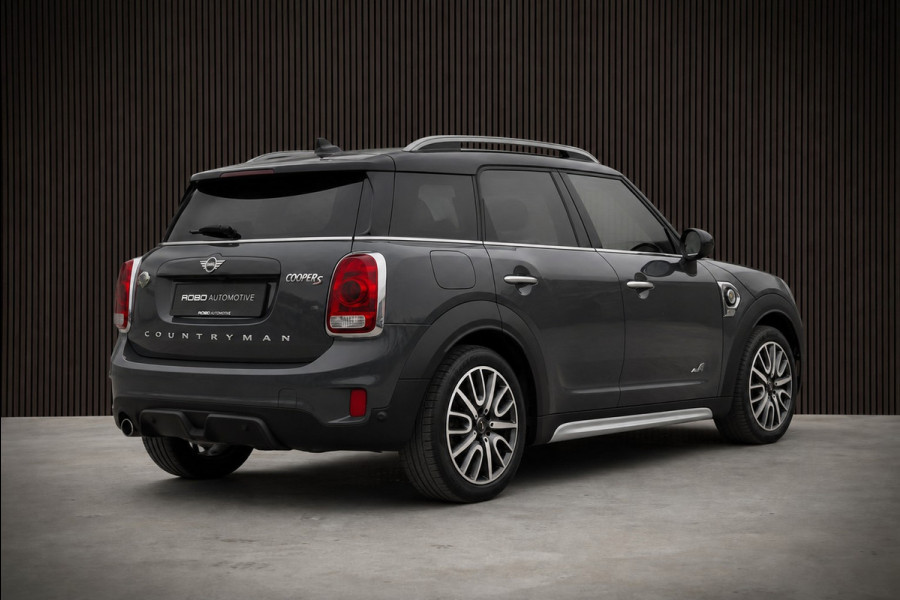MINI Countryman 1.5 Cooper S E ALL4 Salt John Cooper Works | Panoramadak | Stoelverwarming | Cruise Control | Apple Carplay | Navigatie | Parkeersensoren | Climate Control | Leer | Mini Driving Modes | JCW