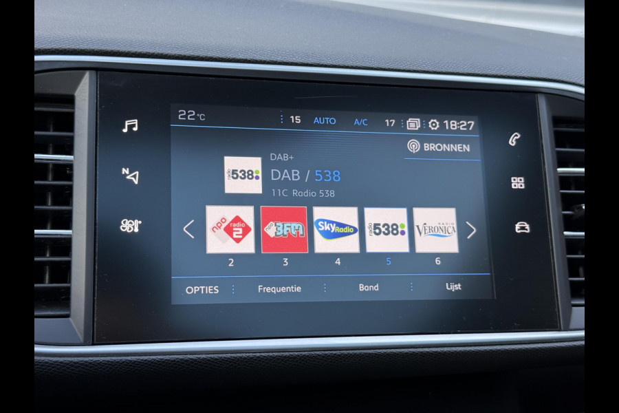 Peugeot 308 1.2 PureTech Blue Lease Executive 2e Eigenaar|Navi|Pano|Carplay|Clima|Cruise|PDC|Trekhaak|D-riem vv in 2026|N.A.P|Nieuwe APK bij Aflevering