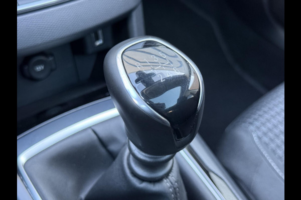 Peugeot 308 1.2 PureTech Blue Lease Executive 2e Eigenaar|Navi|Pano|Carplay|Clima|Cruise|PDC|Trekhaak|D-riem vv in 2026|N.A.P|Nieuwe APK bij Aflevering