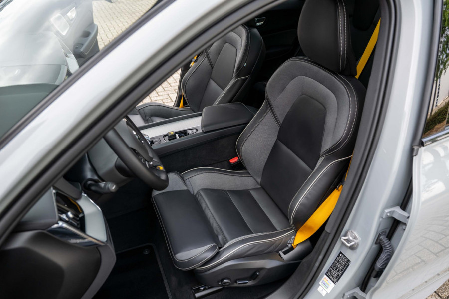Volvo XC60 2.0 T8 AWD Polestar Engineered HEICO B&W Pano