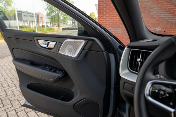 Volvo XC60 2.0 T8 AWD Polestar Engineered HEICO B&W Pano