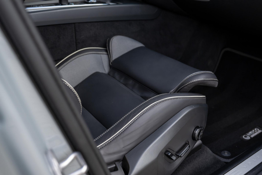 Volvo XC60 2.0 T8 AWD Polestar Engineered HEICO B&W Pano