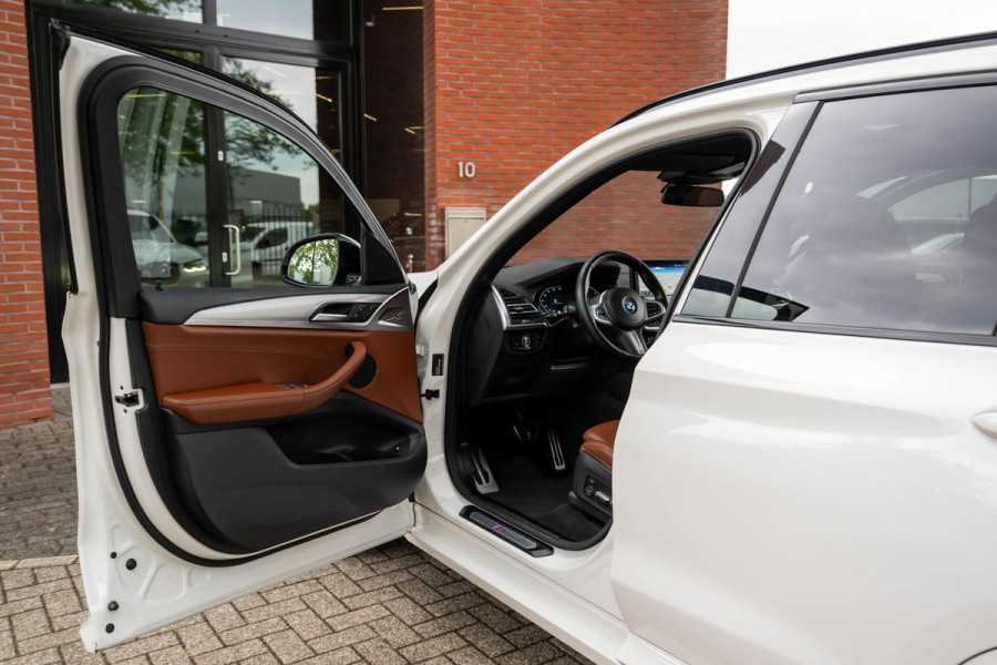 BMW X3 xDrive30e M-Sport Pano HuD Trekhaak Camera 94% SOH