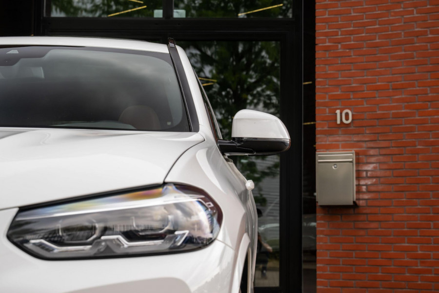 BMW X3 xDrive30e M-Sport Pano HuD Trekhaak Camera 94% SOH