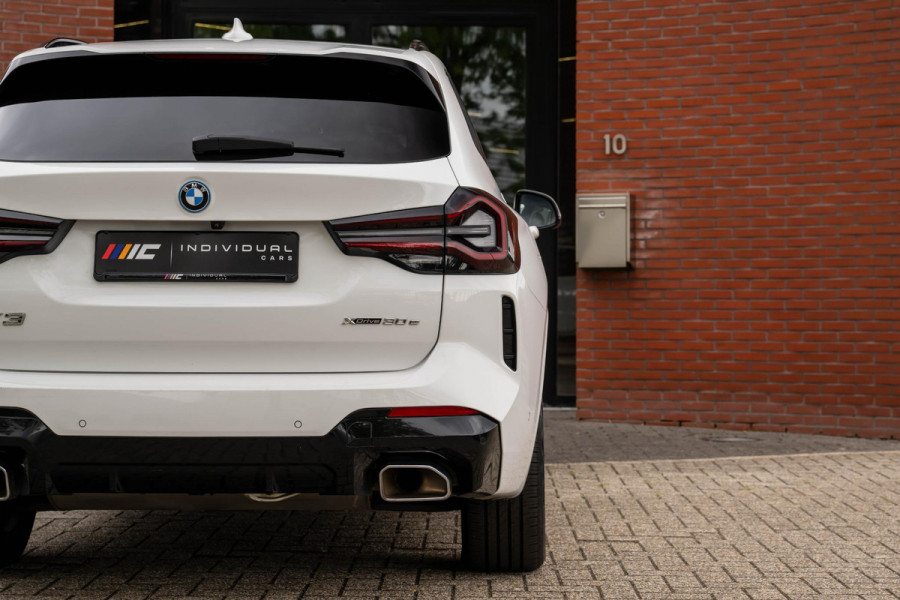 BMW X3 xDrive30e M-Sport Pano HuD Trekhaak Camera 94% SOH