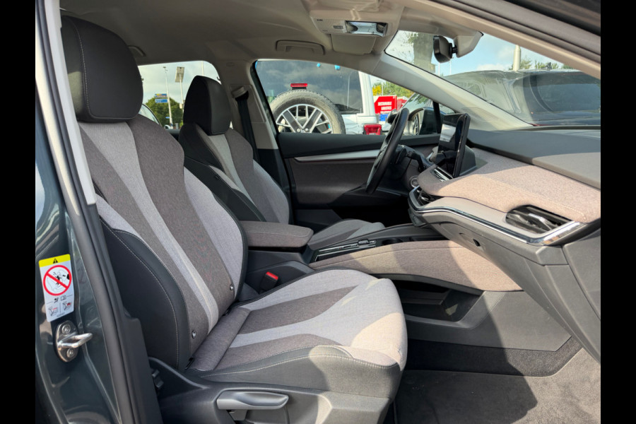 Škoda ENYAQ iV 60 First Edition / SoH 93,1% / Camera / CarPlay / Keyless / Matrix LED / 20'' / Dodehoek / Stoelverwarming / DAB / ACC