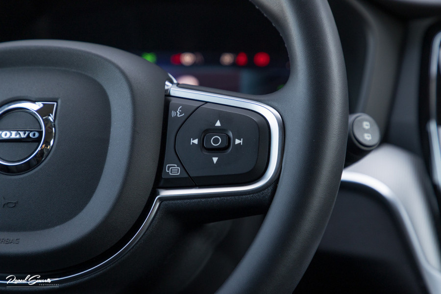 Volvo V60 2.0 T6 Plug-in hybrid AWD Core Bright Long Range | Adaptieve cruise | Blis | Memory | Leder |