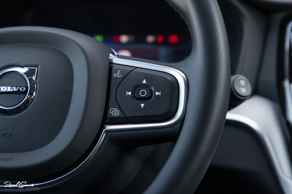 Volvo V60 2.0 T6 Plug-in hybrid AWD Core Bright Long Range | Adaptieve cruise | Blis | Memory | Leder |