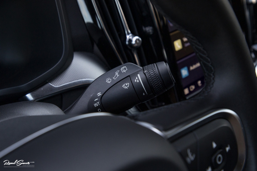 Volvo V60 2.0 T6 Plug-in hybrid AWD Core Bright Long Range | Adaptieve cruise | Blis | Memory | Leder |