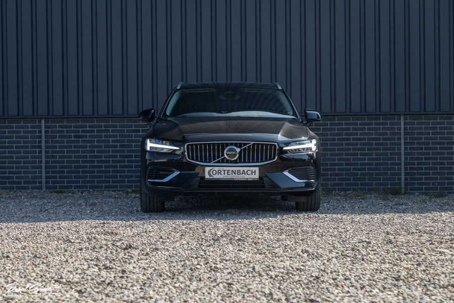 Volvo V60 2.0 T6 Plug-in hybrid AWD Core Bright Long Range | Adaptieve cruise | Blis | Memory | Leder |