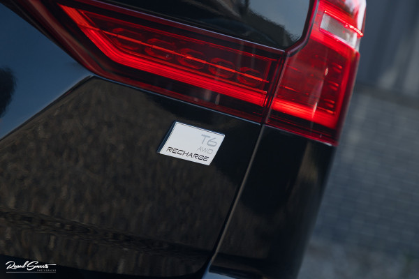 Volvo V60 2.0 T6 Plug-in hybrid AWD Core Bright Long Range | Adaptieve cruise | Blis | Memory | Leder |