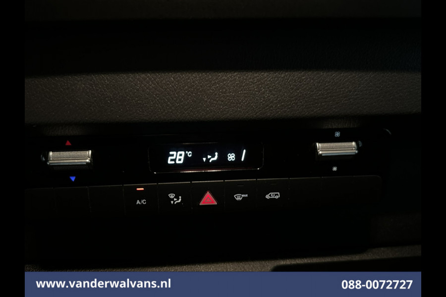 Mercedes-Benz Sprinter 314 CDI 143pk L3H2 Euro6 Airco | Camera | Apple Carplay | Android Auto Parkeersensoren, Bijrijdersbank