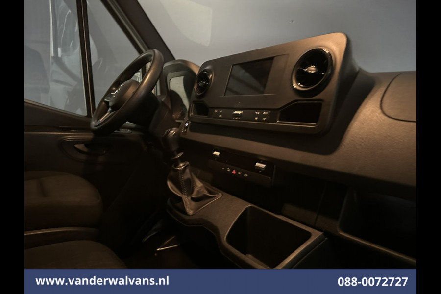 Mercedes-Benz Sprinter 314 CDI 143pk L3H2 Euro6 Airco | Camera | Apple Carplay | Android Auto Parkeersensoren, Bijrijdersbank