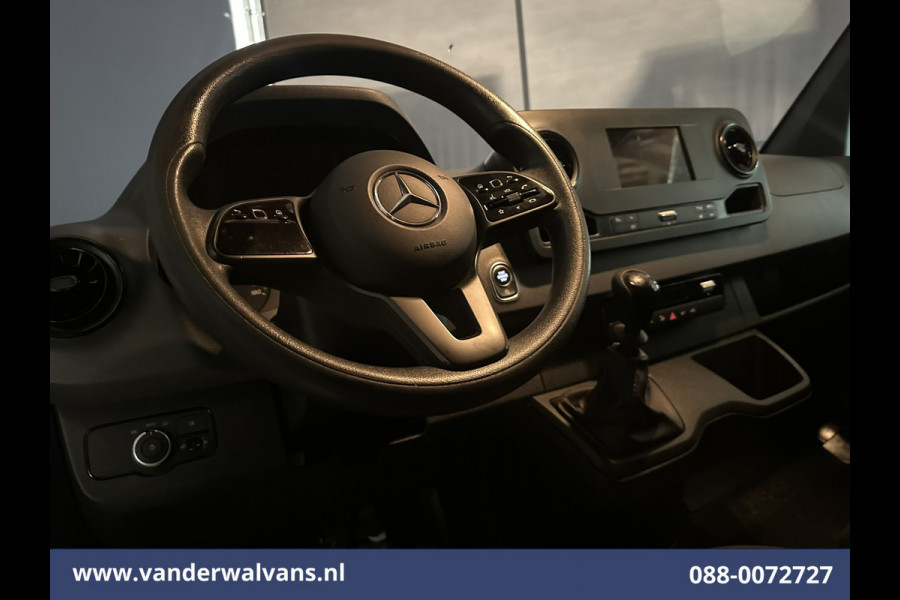 Mercedes-Benz Sprinter 314 CDI 143pk L3H2 Euro6 Airco | Camera | Apple Carplay | Android Auto Parkeersensoren, Bijrijdersbank