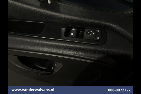 Mercedes-Benz Sprinter 314 CDI 143pk L3H2 Euro6 Airco | Camera | Apple Carplay | Android Auto Parkeersensoren, Bijrijdersbank