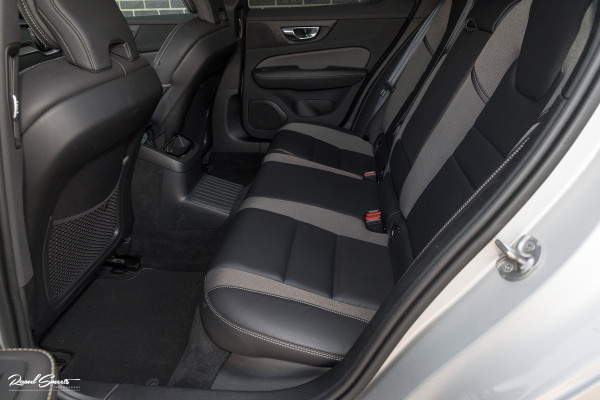 Volvo V60 2.0 T6 Recharge AWD R-Design Long Range | Panorama dak | Zwenkbare trekhaak | Adaptieve cruise | Harman Kardon |