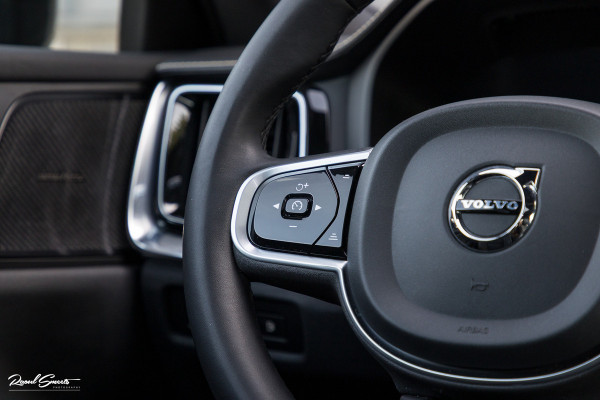 Volvo V60 2.0 T6 Recharge AWD R-Design Long Range | Panorama dak | Zwenkbare trekhaak | Adaptieve cruise | Harman Kardon |