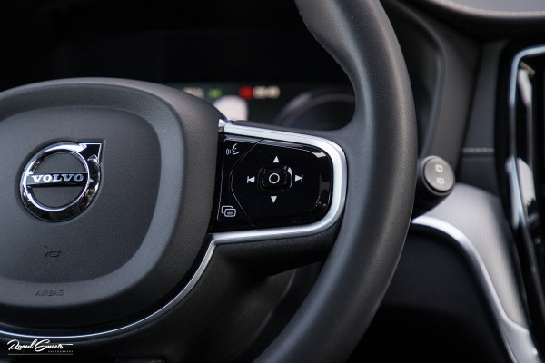 Volvo V60 2.0 T6 Recharge AWD R-Design Long Range | Panorama dak | Zwenkbare trekhaak | Adaptieve cruise | Harman Kardon |