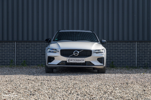Volvo V60 2.0 T6 Recharge AWD R-Design Long Range | Panorama dak | Zwenkbare trekhaak | Adaptieve cruise | Harman Kardon |