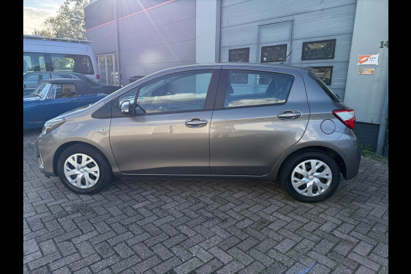 Toyota Yaris 1.5 HYBRID ASPIRATION AUTOMAAT CLIMA CAM NAP 100%DEALER OND