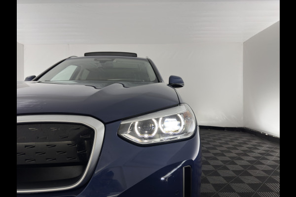 BMW iX3 Executive 80 kWh [3-Fase-11kW] {SoH-99%} (INCL.BTW) Aut. *PANO | LEATHER | ADAPTIVE-CRUISE | FULL-LED | MEMORY-PACK | BLIND-SPOT | DIGI-COCKPIT | HEATED-COMFORTSEATS | CAMERA | DAB+ | NAVI-FULLMAP | TOWBAR | 19''ALU*