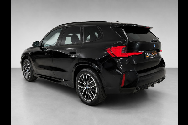 BMW X1 XDrive30e M-SPORT 327PK PANO/LEDER/H-KARDON/MASSAGE/M-STOELEN/DAB/CARPLAY//