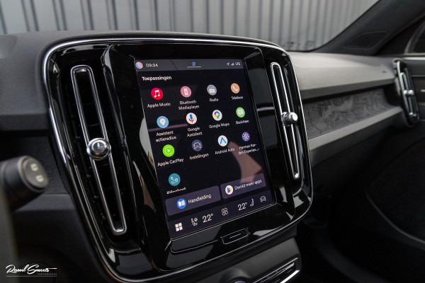 Volvo XC40 Recharge Ultimate 70 kWh | Panorama dak | Harman Kardon | Adaptieve cruise | Memory | Blis |
