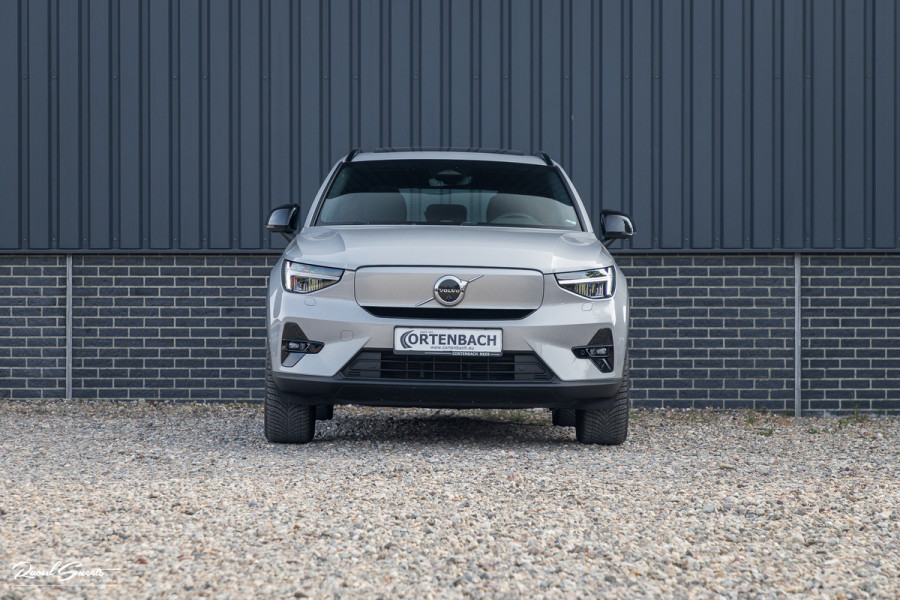 Volvo XC40 Recharge Ultimate 70 kWh | Panorama dak | Harman Kardon | Adaptieve cruise | Memory | Blis |