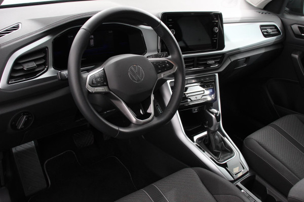 Volkswagen T-Roc 1.5 TSI DSG Life Navigatie Apple Carplay/Android Auto Parkeersensoren Camera Adaptive Cruise Control Virtual Cockpit Stuur- en stoelverwarming