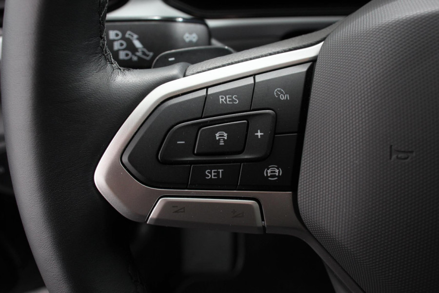 Volkswagen T-Roc 1.5 TSI DSG Life Navigatie Apple Carplay/Android Auto Parkeersensoren Camera Adaptive Cruise Control Virtual Cockpit Stuur- en stoelverwarming