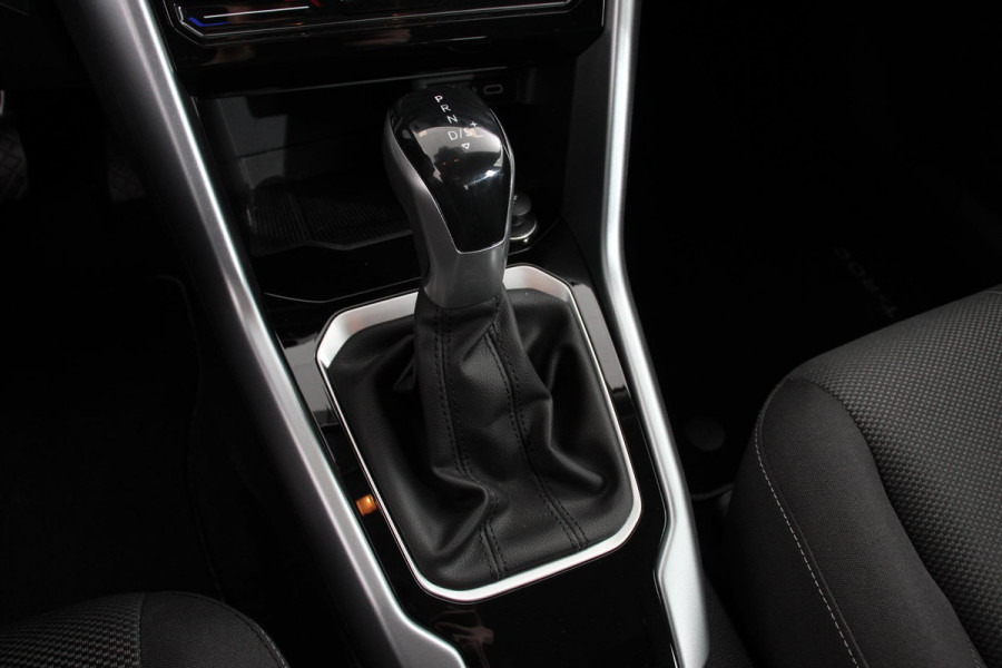 Volkswagen T-Roc 1.5 TSI DSG Life Navigatie Apple Carplay/Android Auto Parkeersensoren Camera Adaptive Cruise Control Virtual Cockpit Stuur- en stoelverwarming