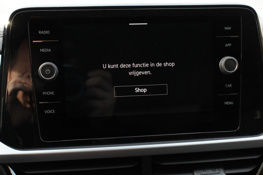 Volkswagen T-Roc 1.5 TSI DSG Life Navigatie Apple Carplay/Android Auto Parkeersensoren Camera Adaptive Cruise Control Virtual Cockpit Stuur- en stoelverwarming
