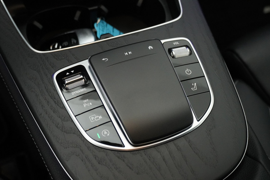 Mercedes-Benz E-Klasse Estate BWJ 2022 / 211 PK E200 Bus Sol AMG automaat | TREKHAAK | LEER | 360 CAMERA | SPORTSTOELEN | STOELVERW | NAVI | CLIMA | CRUISE |