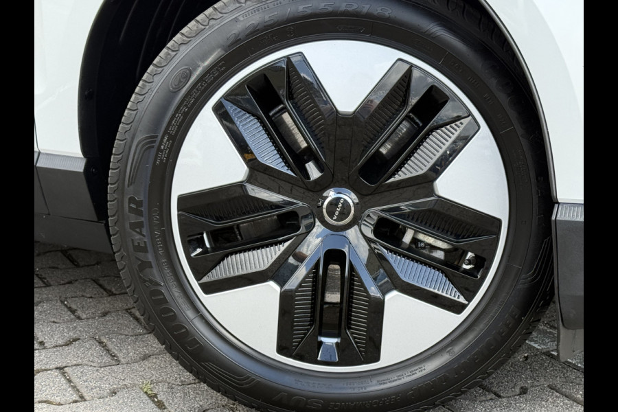 Volvo EX30 Single Motor Extended Range Core 69 kWh | ACC | Parelmoer | Camera | 18 inch