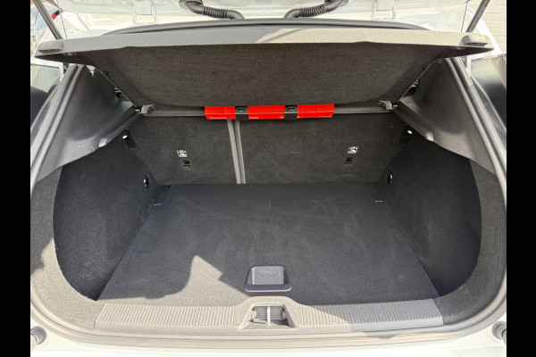 Volvo EX30 Single Motor Extended Range Core 69 kWh | ACC | Parelmoer | Camera | 18 inch