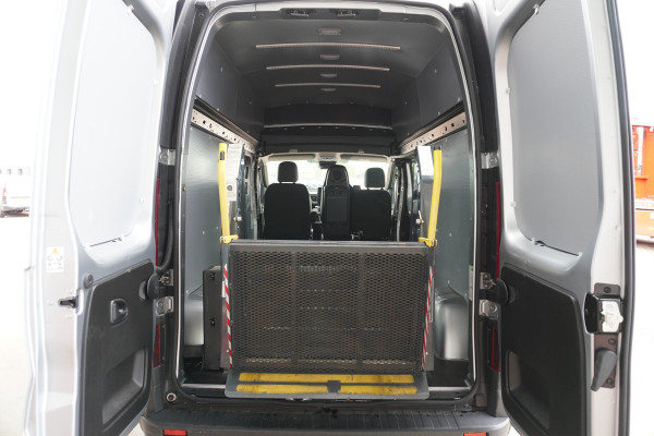Renault Trafic 2.0 Blue dCi 170PK T30 L2H2 Rolstoelbus met schans nr. V186 | Airco | Cruise | Navi | trekhaak