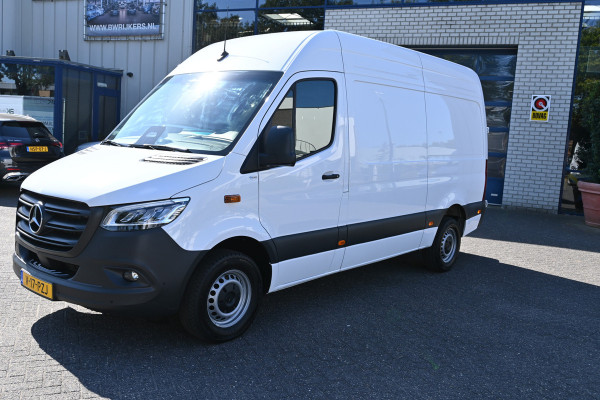 Mercedes-Benz Sprinter 317 CDI L2H2 Pro HD MBUX Navigatie met camera en parkeerpakket, Winterpakket, Etc.