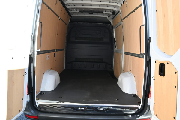 Mercedes-Benz Sprinter 317 CDI L2H2 Pro HD MBUX Navigatie met camera en parkeerpakket, Winterpakket, Etc.