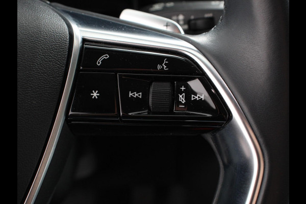 Audi e-tron e-tron 50 quattro Launch edition SOH 92,9% Navigatie Climate Control Parkeer Sensoren Lichtmetalen velgen
