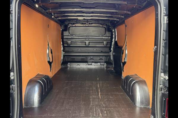 Fiat Talento 2.0 MultiJet L2H1 145 PK | Trekhaak | Side Bars | Nav | 17 Inch Lichtmetalen velgen!
