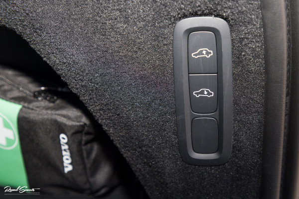 Volvo XC90 2.0 T8 Recharge AWD Ultimate Dark Long Range | Luchtvering | Panoramadak | Adaptieve cruise | Memory | Blis | 22 Inch |