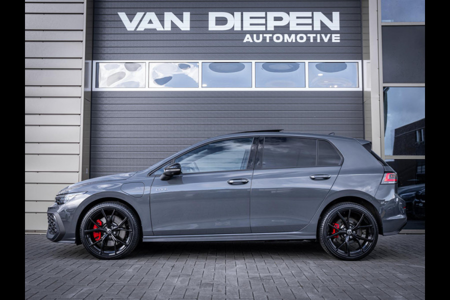 Volkswagen Golf 8.5 1.5 eHybrid GTE - Mistl. l Pano l 19'' l IQ l HUD