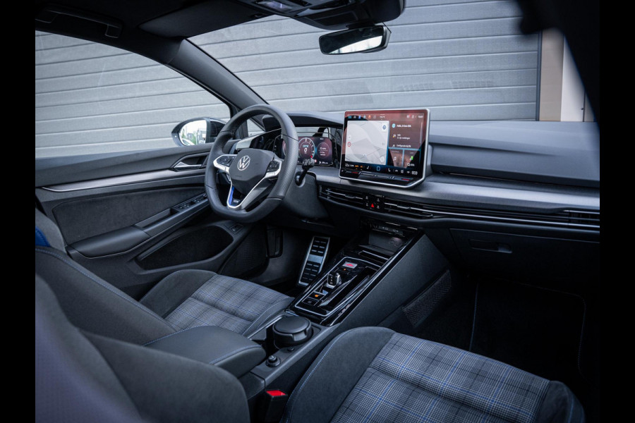 Volkswagen Golf 8.5 1.5 eHybrid GTE - Mistl. l Pano l 19'' l IQ l HUD