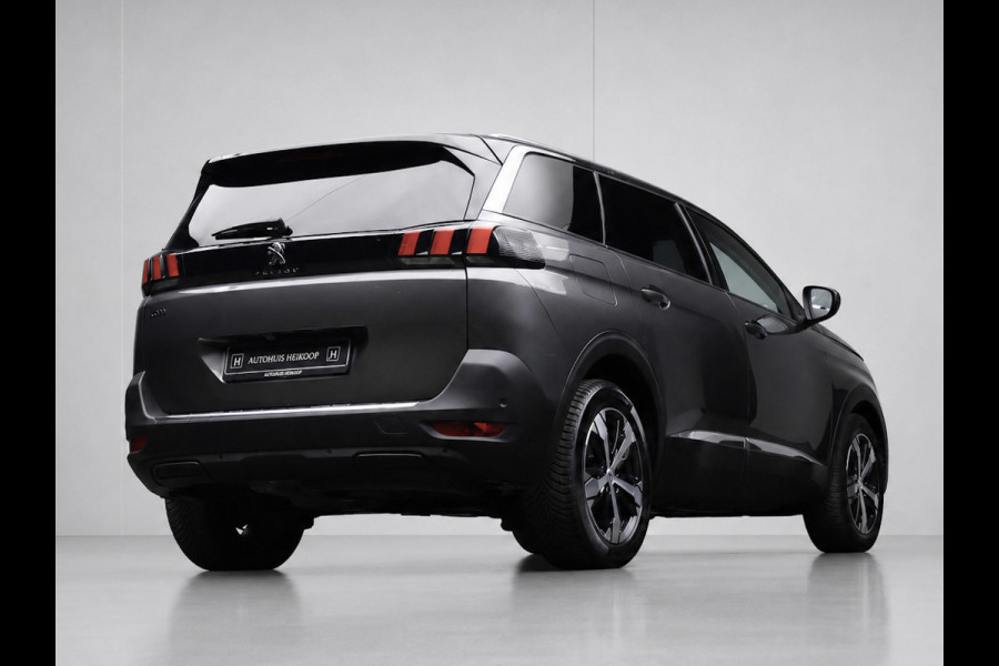 Peugeot 5008 1.2 PureTech Allure Avantage Sport (PANORAMADAK,APPLE CARPLAY,NAVI,CAMERA,360 VIEW,GETINT,LED,SPORTSTOELEN,LM VELGEN)