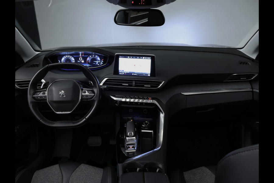 Peugeot 5008 1.2 PureTech Allure Avantage Sport (PANORAMADAK,APPLE CARPLAY,NAVI,CAMERA,360 VIEW,GETINT,LED,SPORTSTOELEN,LM VELGEN)