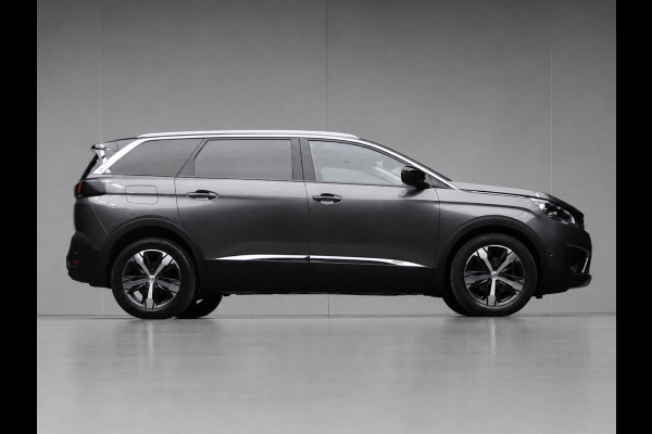 Peugeot 5008 1.2 PureTech Allure Avantage Sport (PANORAMADAK,APPLE CARPLAY,NAVI,CAMERA,360 VIEW,GETINT,LED,SPORTSTOELEN,LM VELGEN)